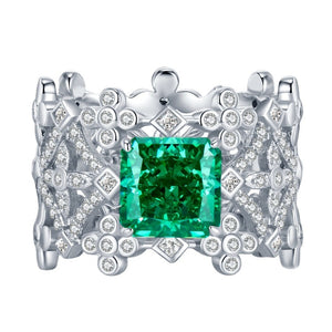 Emerald & White Topaz Ring - خاتم الزمرد والتوباز الابيض