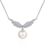 Moissanite Diamond and Pearl Necklace |   قلادة العنقاء 🪽 الماس الموزنايت واللؤلؤ