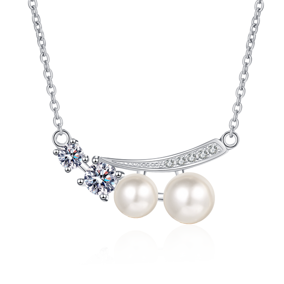 Moissanite Diamond and Pearl Necklace |   قلادة الماس الموزنايت واللؤلؤ