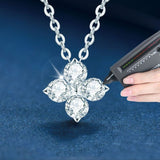 Four Leaf Grass Moissanite Necklace- قلادة حجر الماس الموزنايت