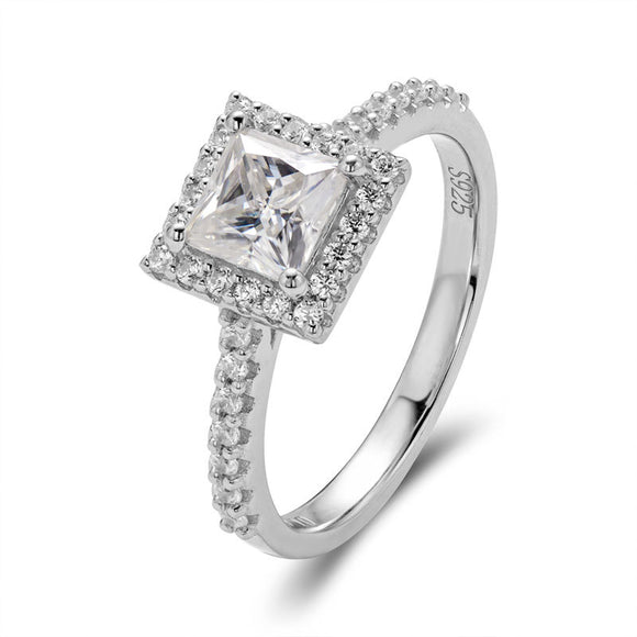 Moissanite Diamond Ring- خاتم ألماس الموزنايت