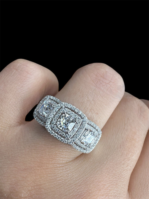 Moissanite Diamond Ring  -  خاتم الماس موزنايت