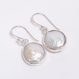 Baroque Pearl Gemstone Earrings - حلق اللؤلؤ