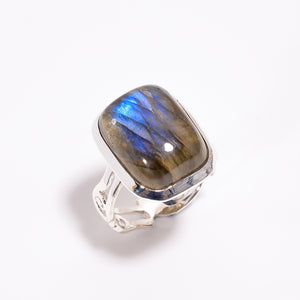 Fire play labradorite ring -خاتم حجر الابرودرايت