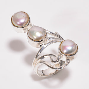 Baroque Pearl Gemstone 925 Sterling Silver Ring -تميز | فرادة | تمكين | موازنة طاقة الانوثة