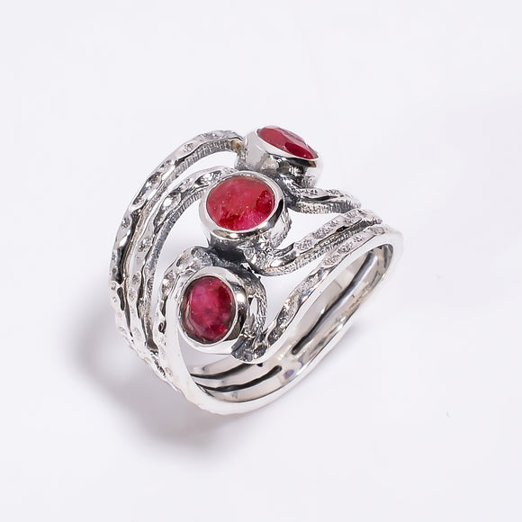 Natural Ruby  Gemstone - خاتم الياقوت الاحمر