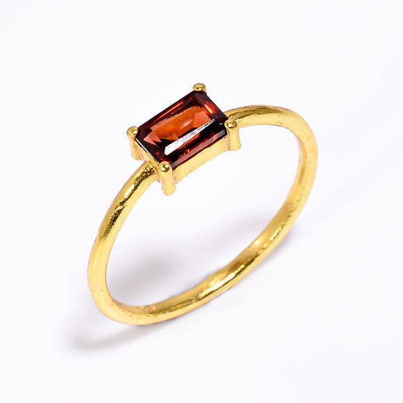 Garnet Gemstone Ring - خاتم الجارنيت