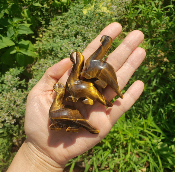 tiger eye stone dinosaur - ديناصور التايجر اي