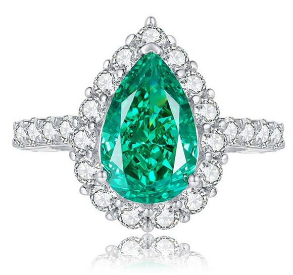 Emerald & White Topaz Ring - خاتم الزمرد والتوباز الابيض