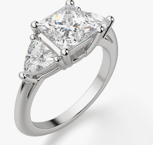 Majesty Moissanite Diamond Ring- خاتم الماس الموزنايت | 3 قراط