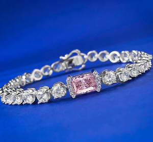 pink sapphire  & White Topaz Ring الياقوت الوردي والتوباز الابيض