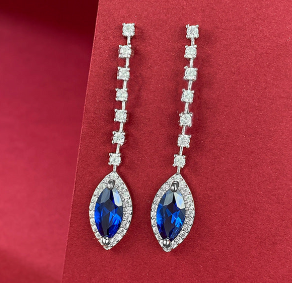 Sapphire & White Topaz Earring -  حلق التوباز الابيض والياقوت الازرق