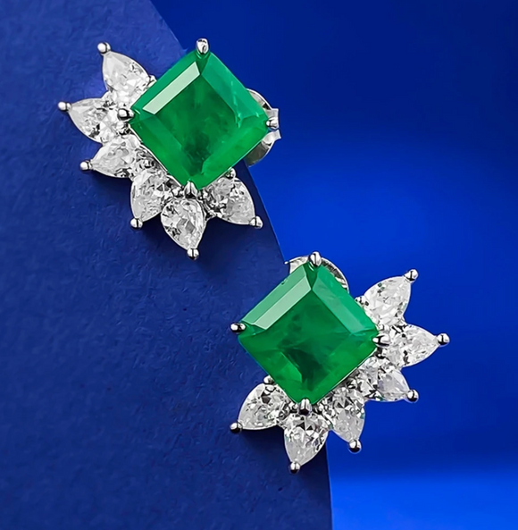 Emerald & White Topaz Earring -  حلق الزمرد الأخضر والتوباز الابيض