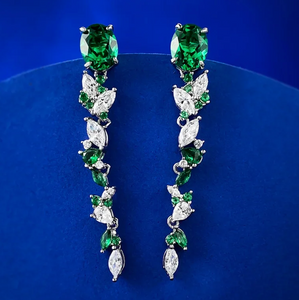 Emerald & White Topaz Earring -  حلق الزمرد الأخضر والتوباز الابيض