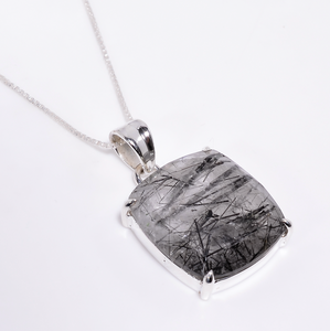 Rutile Oval Cut Gemstone 925 Sterling Silver Pendant with Box Chain - الروتيل كوارتز