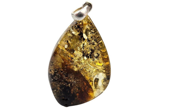 Amber pendants - قلادة العنبر