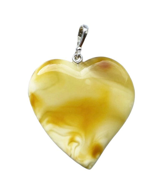 Heart Amber Necklace- قلادة العنبر على شكل قلب