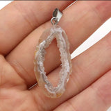 قلادة حجر عقيق بوتسوانا لون ابيض - Botswana Agate pendant