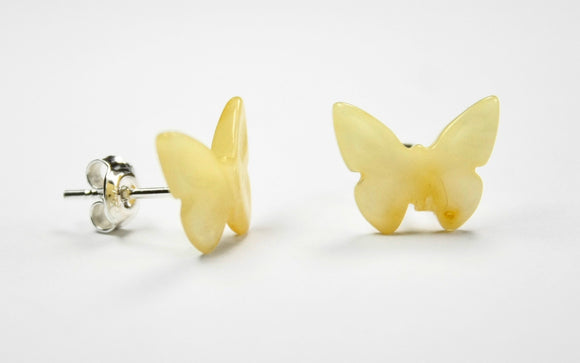 Butterfly shaped stud earrings - Milky-حلق العنبر