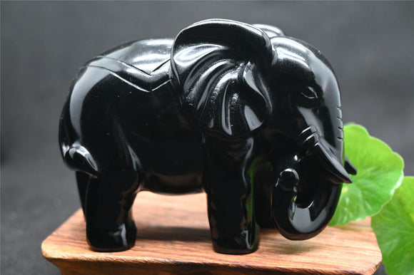 Black obsidian elephant - فيل حجر الاوبسيدان الاسود